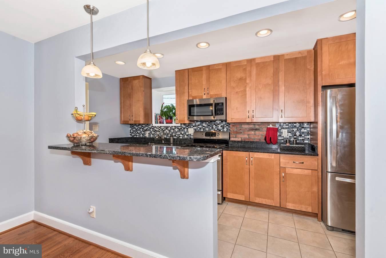 72 Kinship Road Baltimore, MD 21222 - Photo 10 of 28 Breakfast Bar is great for Entertaining!