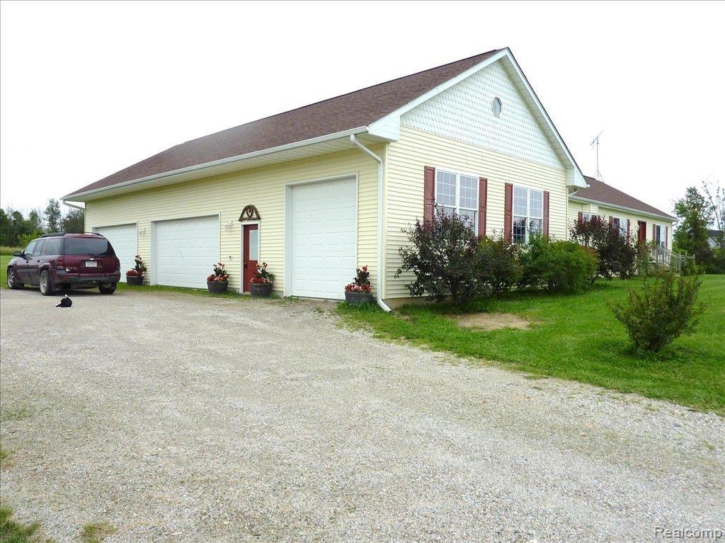 house garage outside view