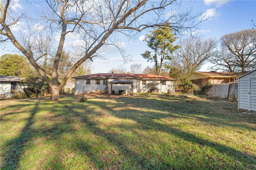 1741 Seayes Road Southwest Mableton, GA 30126 - Photo 3 of 27