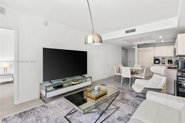 $4,300 | 55 Southwest 9th Street, Unit 1904, Miami, FL 33130