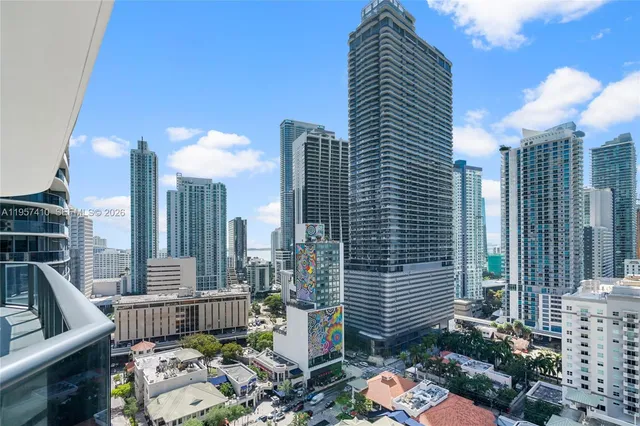 $4,300 | 55 Southwest 9th Street, Unit 1904, Miami, FL 33130