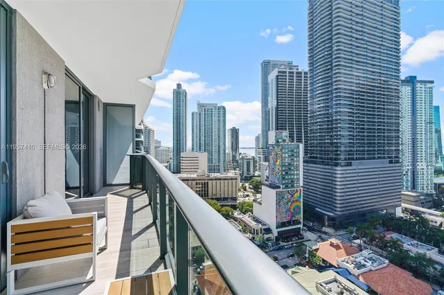 $4,300 | 55 Southwest 9th Street, Unit 1904, Miami, FL 33130