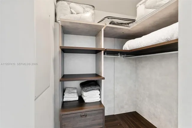 $4,300 | 55 Southwest 9th Street, Unit 1904, Miami, FL 33130