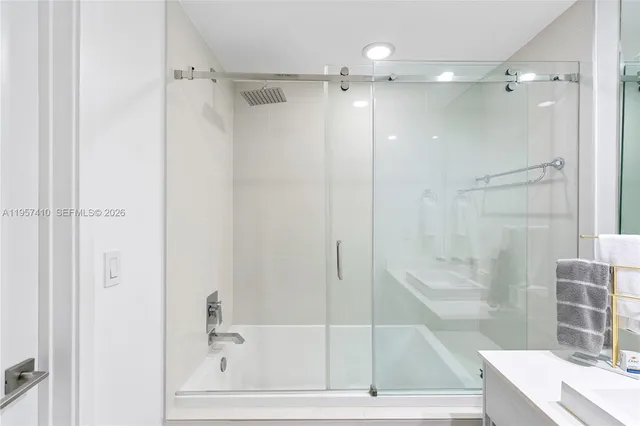 $4,300 | 55 Southwest 9th Street, Unit 1904, Miami, FL 33130