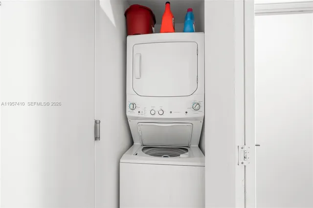 $4,300 | 55 Southwest 9th Street, Unit 1904, Miami, FL 33130