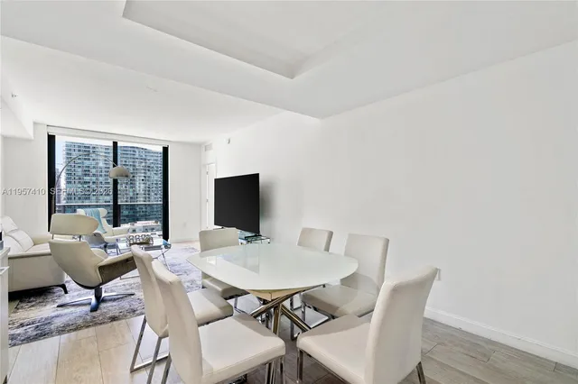 $4,300 | 55 Southwest 9th Street, Unit 1904, Miami, FL 33130