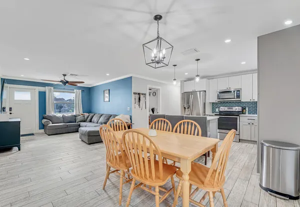 $465,000 | 6705 Massachusetts Drive, Lake Worth, FL 33462