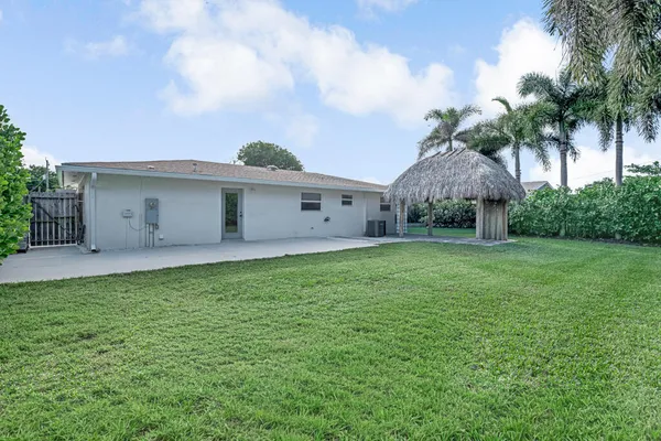 $465,000 | 6705 Massachusetts Drive, Lake Worth, FL 33462