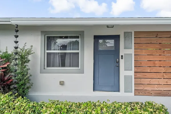 $465,000 | 6705 Massachusetts Drive, Lake Worth, FL 33462