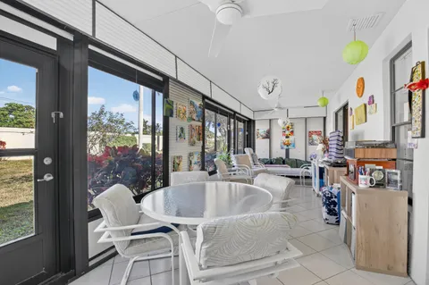 $325,000 | 5893 Sunswept Lane, Unit B, Boynton Beach, FL 33437