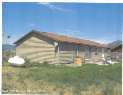 $400,000 | 209 West Mill Circle, Alpine, WY 83128