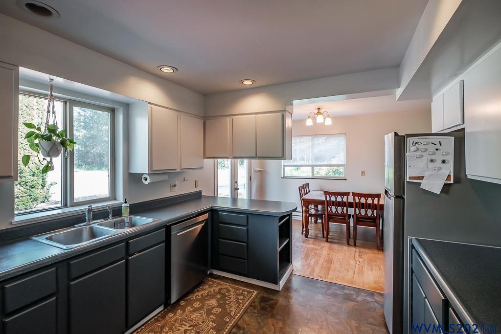 35177 Meridian Road Lebanon, OR 97355 - Photo 11 of 34