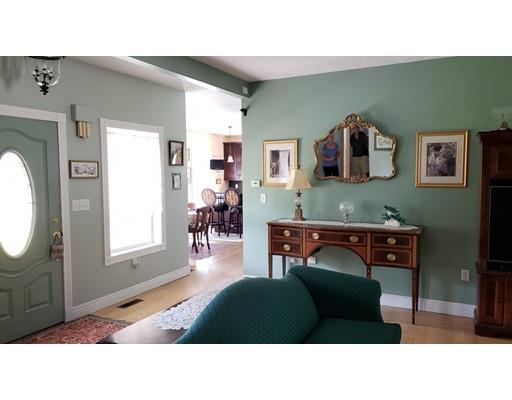 1884 Gilbertville Road New Braintree, MA 01531 - Photo 10 of 30 Gallery Image 10