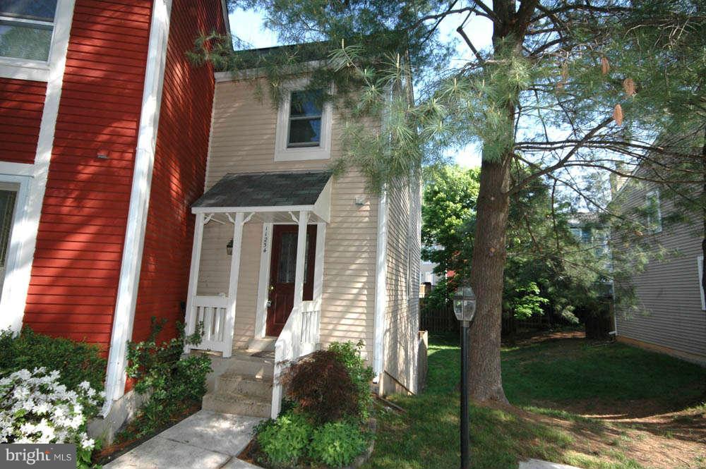 11254 Silentwood Lane Reston, VA 20191 - Photo 1 of 17 Exterior (Front)