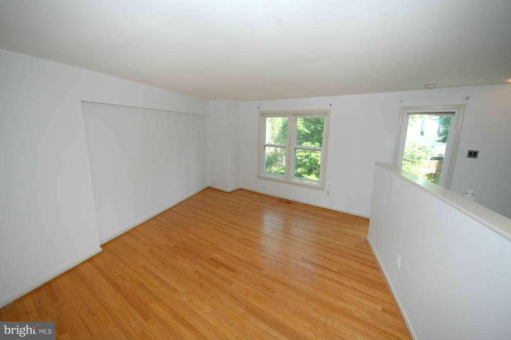 11254 Silentwood Lane Reston, VA 20191 - Photo 11 of 17 Bedroom (Master)