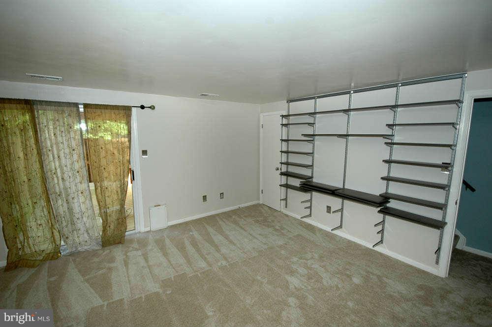 11254 Silentwood Lane Reston, VA 20191 - Photo 15 of 17 Bedroom