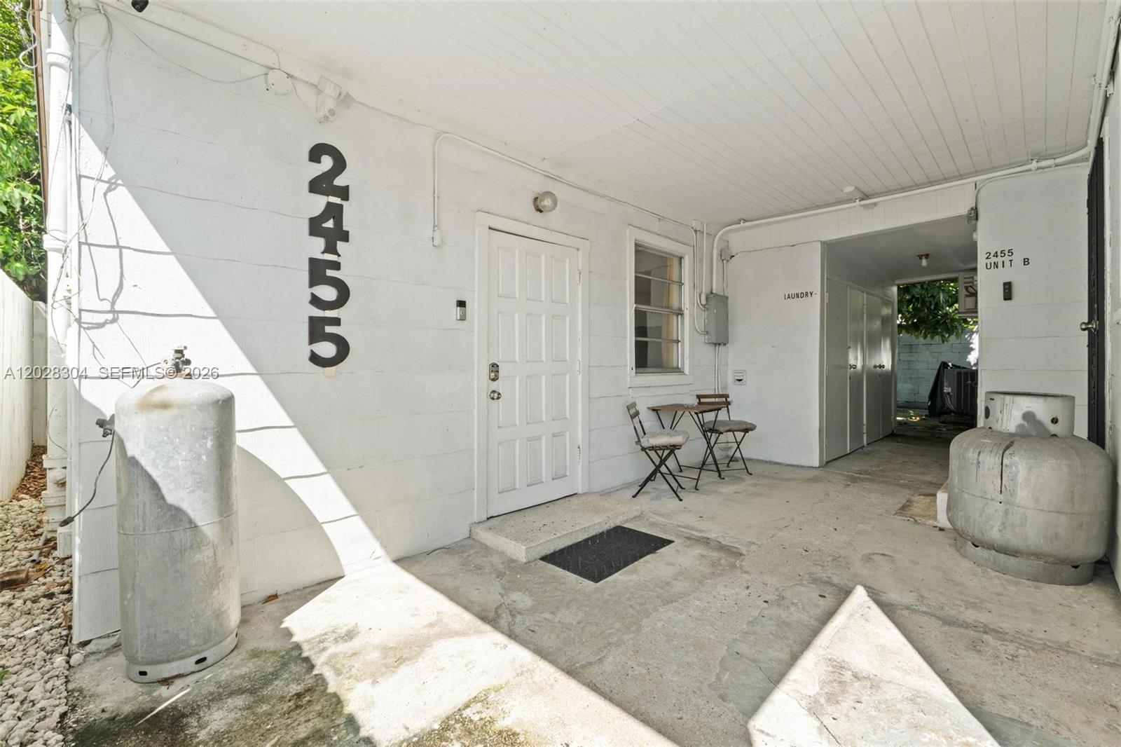 2453 Southwest 17th Street Miami, FL 33145 - Photo 29 of 37