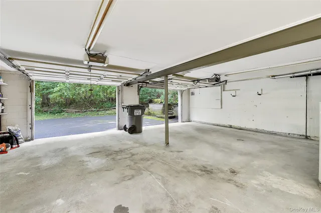 a view of a garage