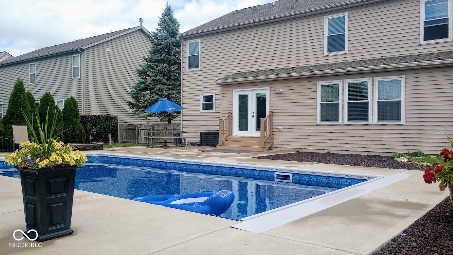 8804 Rapp Drive Indianapolis, IN 46237 - Photo 6 of 74 Gallery Image 6