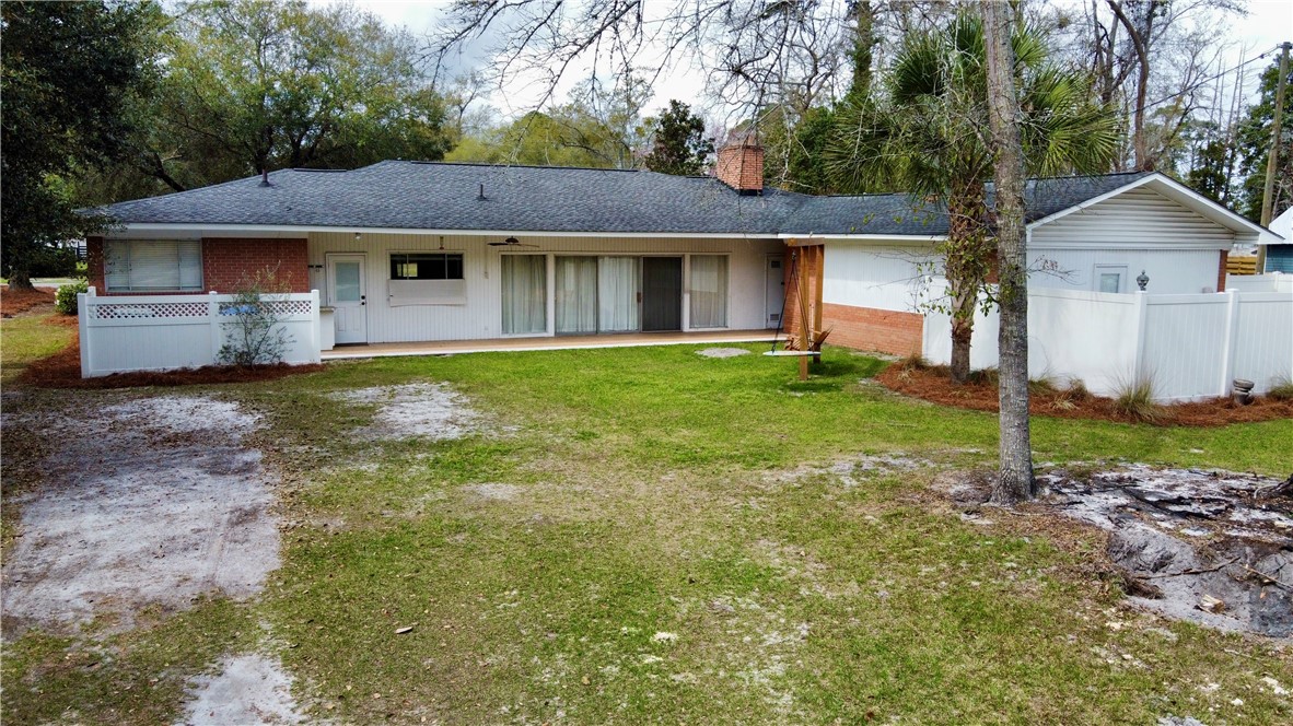 475 South Wayne Street Jesup, GA 31546 - Photo 2 of 12