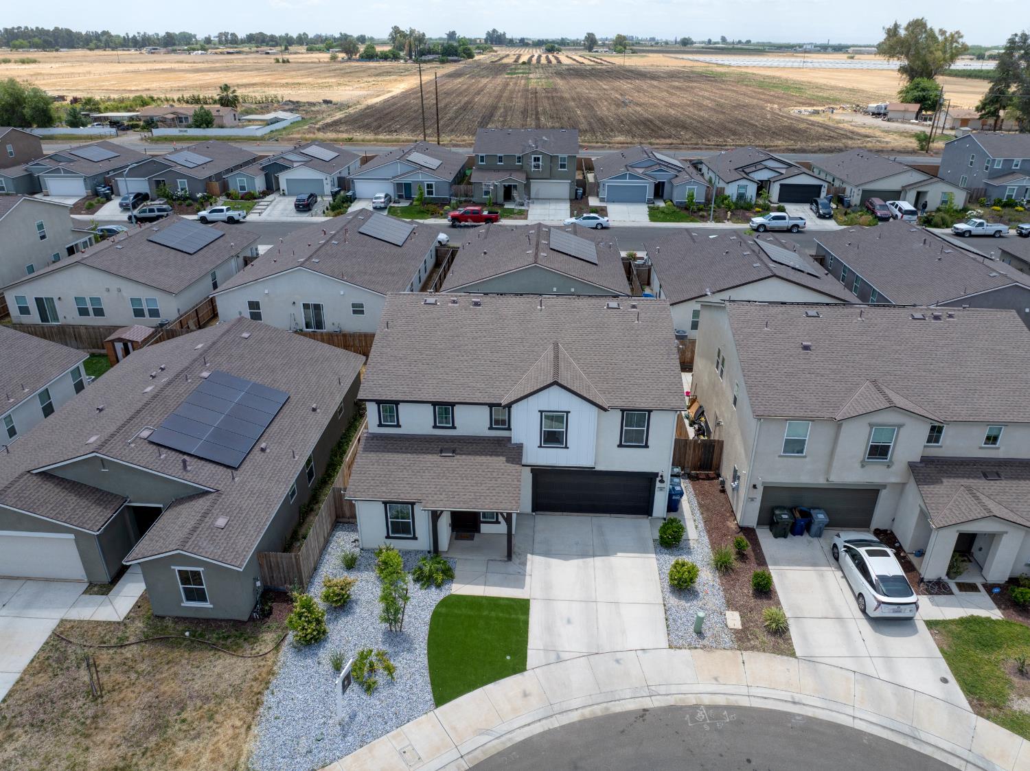 218 Bryce Cyn Court Merced, CA 95341 - Photo 2 of 56