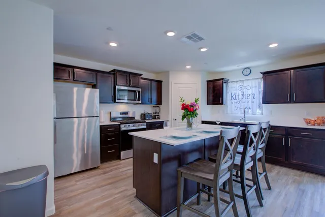 $454,900 | 218 Bryce Cyn Court, Merced, CA 95341