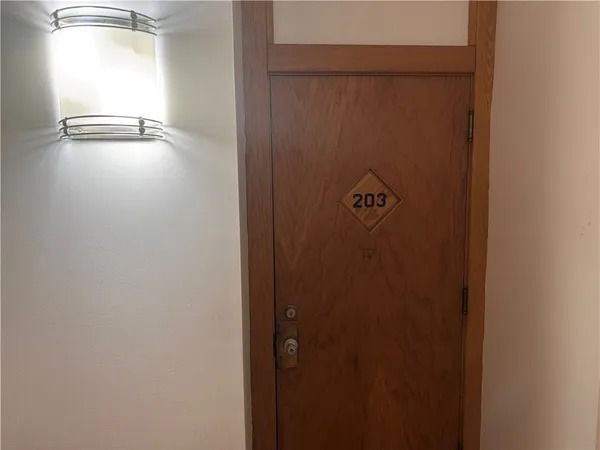 $74,900 | 409 La Grange Avenue, Unit UN203, Rochester, NY 14615