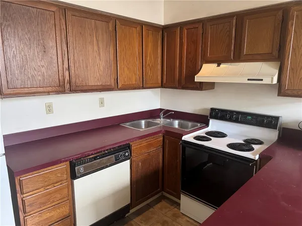 $74,900 | 409 La Grange Avenue, Unit UN203, Rochester, NY 14615
