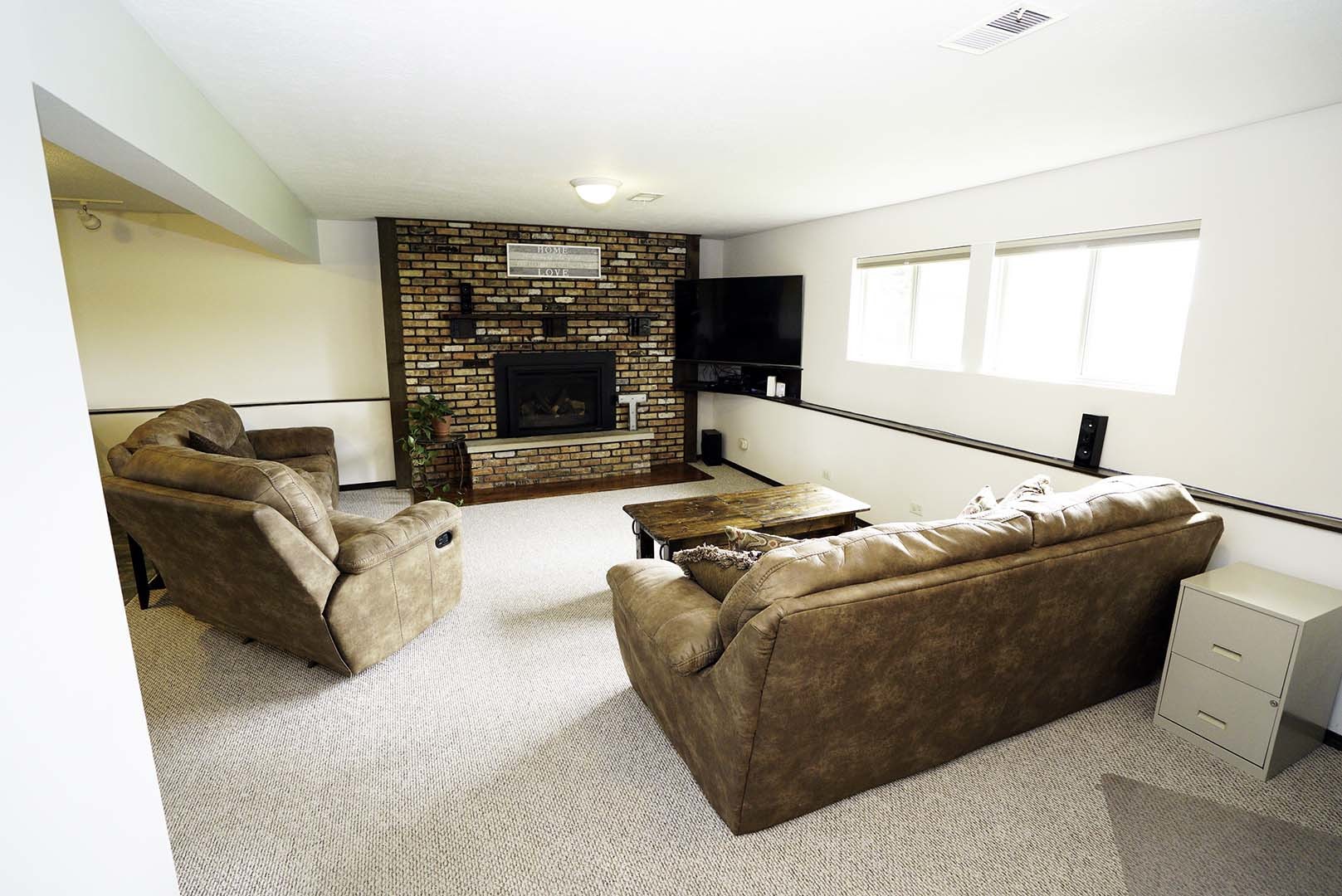 2518 Caton Farm Road Joliet, IL 60435 - Photo 13 of 27