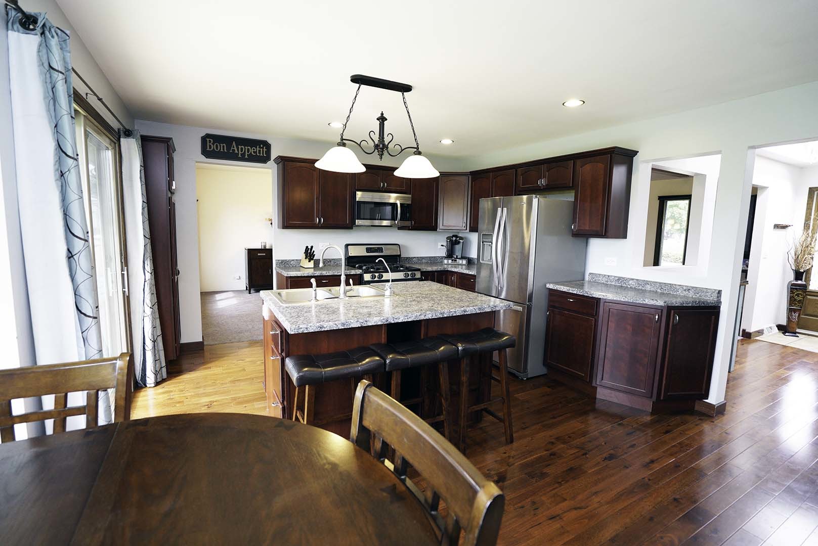 2518 Caton Farm Road Joliet, IL 60435 - Photo 8 of 27