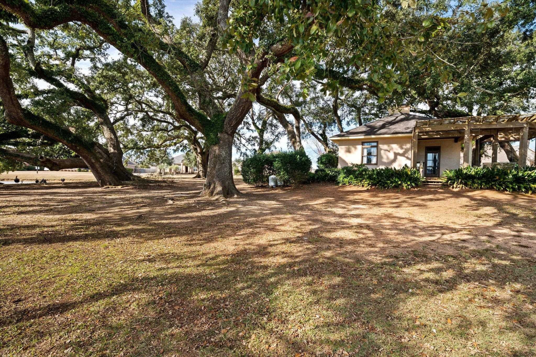 24544 Alex Court Daphne, AL 36526 - Photo 32 of 35
