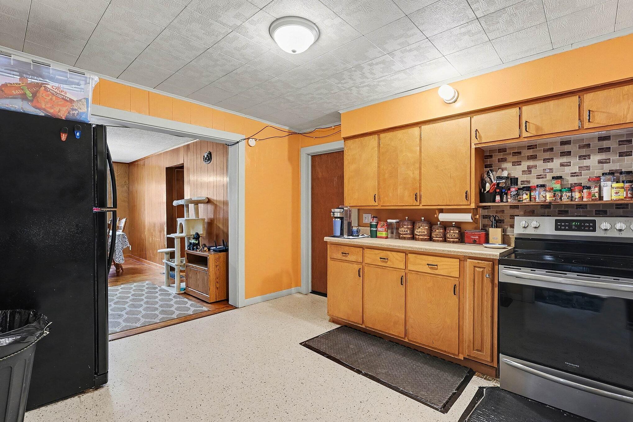 5472 West Johnson Road Ludington, MI 49431 - Photo 11 of 34 012_qj1a0181_396