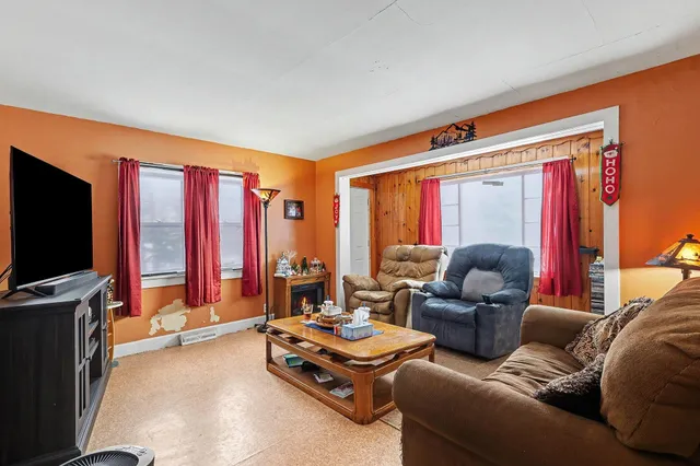 $195,000 | 5472 West Johnson Road, Ludington, MI 49431