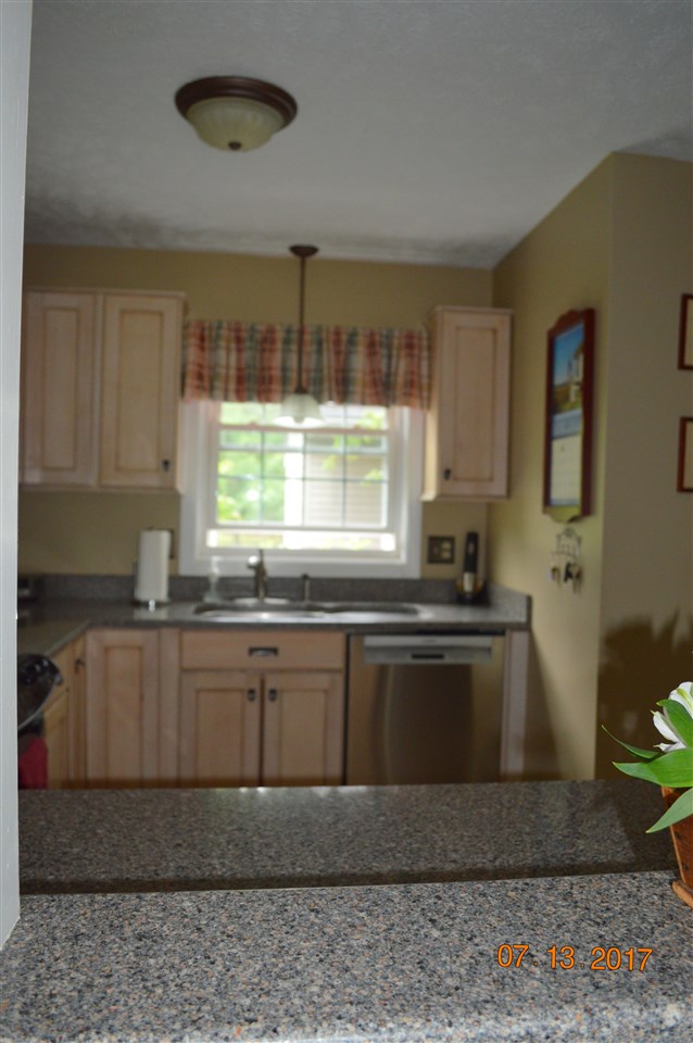 6 Veterans Road, Unit 17 Amherst, NH 03031 - Photo 13 of 35 Gallery Image 13