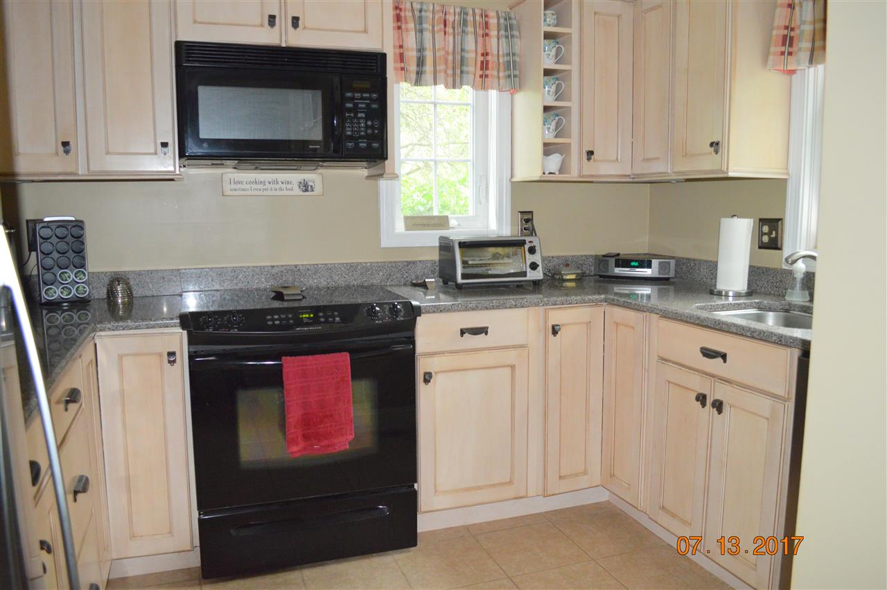 6 Veterans Road, Unit 17 Amherst, NH 03031 - Photo 10 of 35 Gallery Image 10