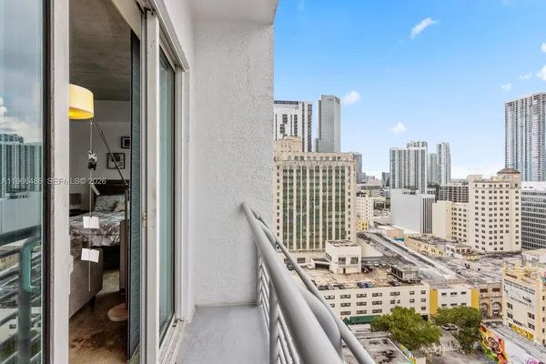 $2,400 | 133 Northeast 2nd Avenue, Unit 1815, Miami, FL 33132