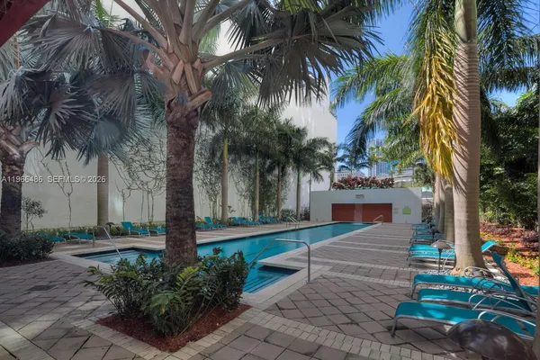$2,400 | 133 Northeast 2nd Avenue, Unit 1815, Miami, FL 33132
