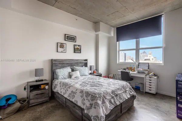 $2,400 | 133 Northeast 2nd Avenue, Unit 1815, Miami, FL 33132