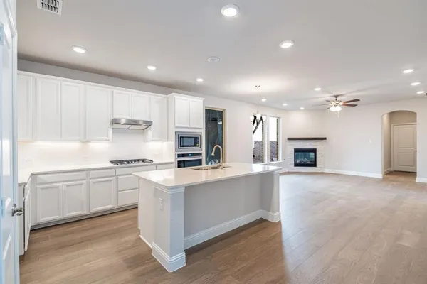 $2,450 | 1725 Blakely Place, Little Elm, TX 76227