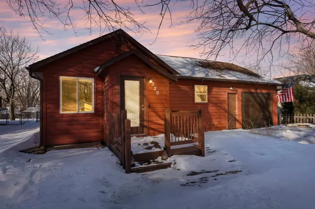 $300,000 | 520 Barrett Street South, Winsted, MN 55395
