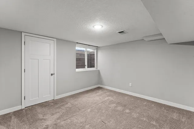 $300,000 | 520 Barrett Street South, Winsted, MN 55395