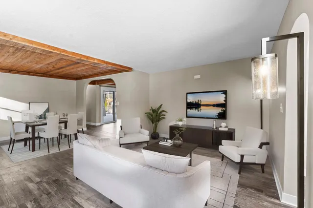 $300,000 | 520 Barrett Street South, Winsted, MN 55395