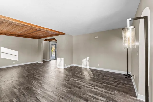 $300,000 | 520 Barrett Street South, Winsted, MN 55395