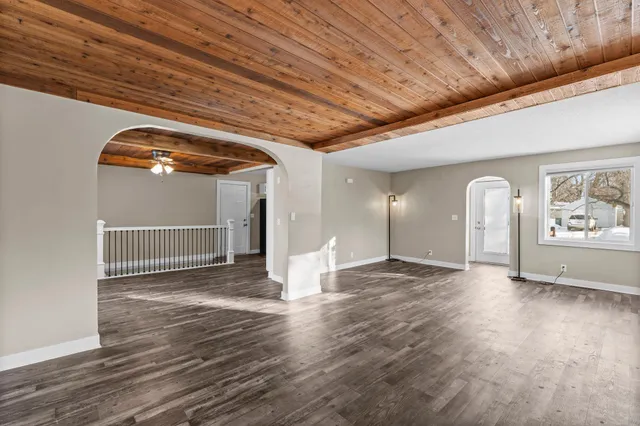 $300,000 | 520 Barrett Street South, Winsted, MN 55395