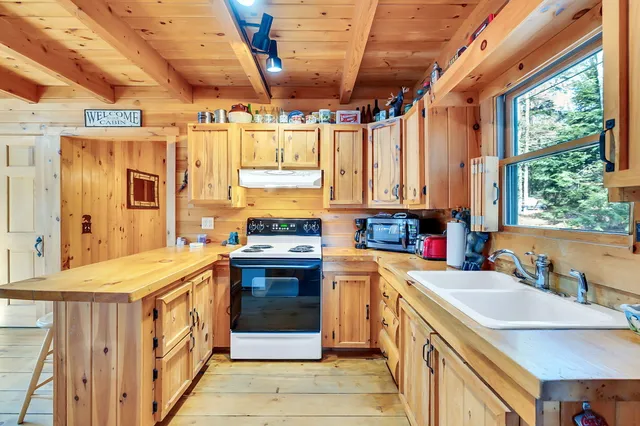 $690,000 | 77 Paradis Road, Peru, ME 04290