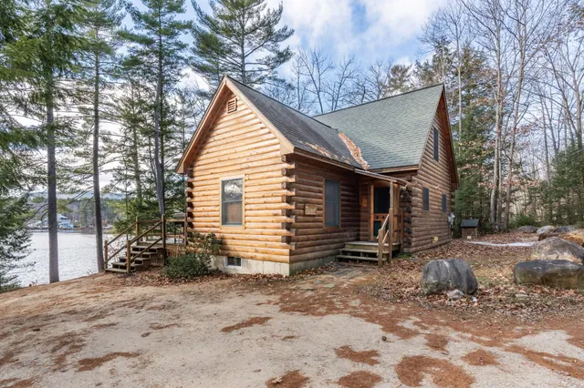 $690,000 | 77 Paradis Road, Peru, ME 04290