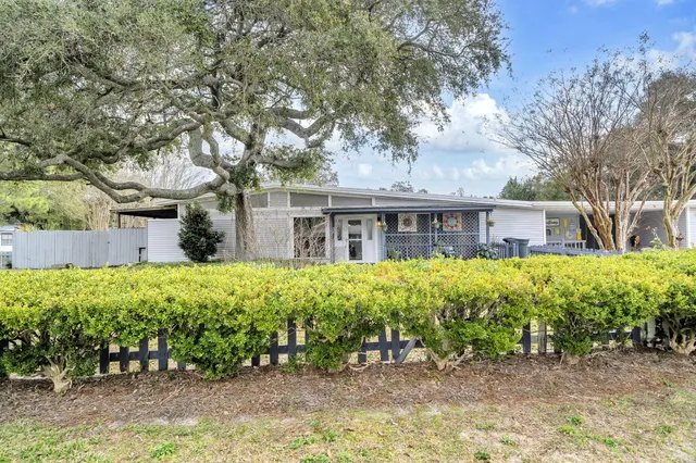 $388,000 | 111 Cedar Avenue Southwest, Fort Walton Beach, FL 32548