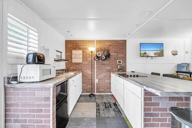 $388,000 | 111 Cedar Avenue Southwest, Fort Walton Beach, FL 32548