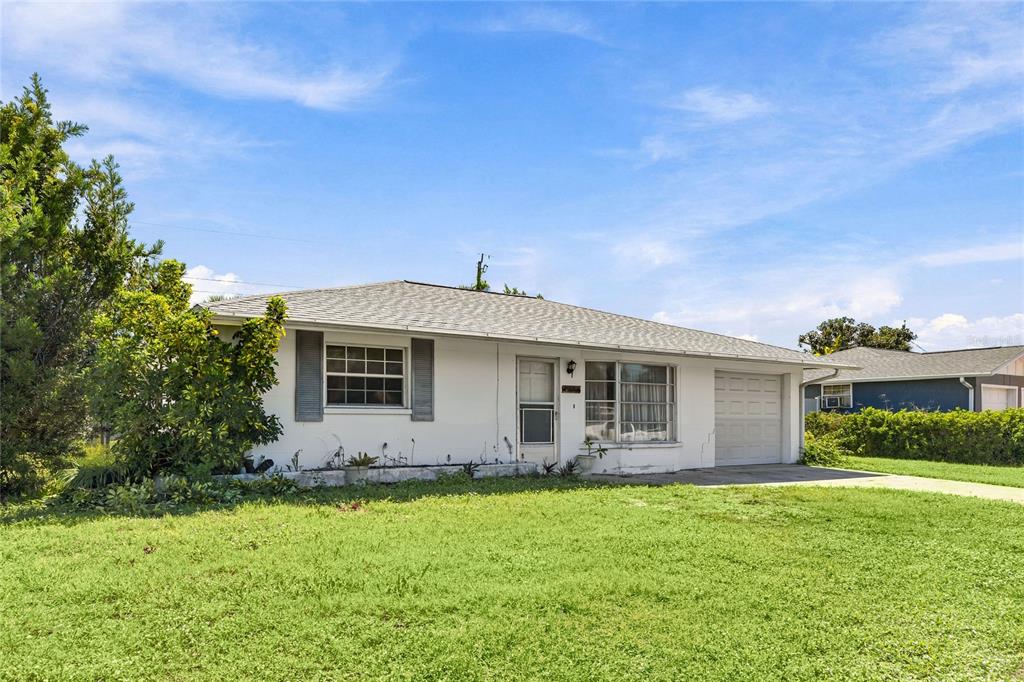 612 Center Road Venice, FL 34293 - Photo 3 of 28 Gallery Image 3