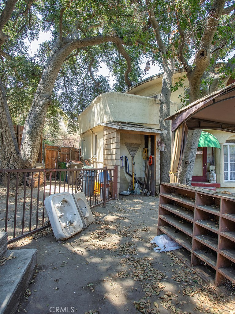 8618 La Tuna Canyon Road Sun Valley, CA 91352 - Photo 25 of 50 a view of a car park in front of house